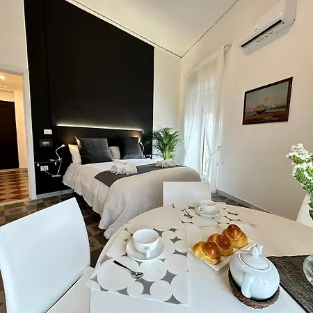 Πανσιόν Habitatio Mercatorum - Ls Νάπολη