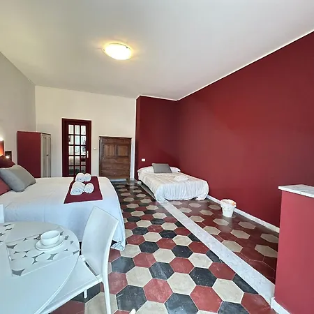 Πανσιόν Habitatio Mercatorum - Ls Νάπολη