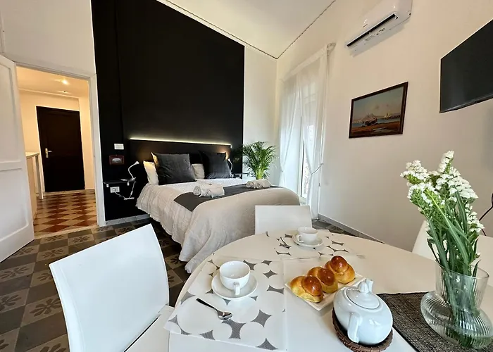 Affittacamere Habitatio Mercatorum - Ls Napoli